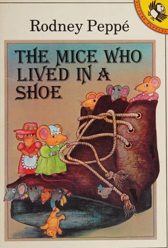 Cover of The Mice who Lived in a Shoe