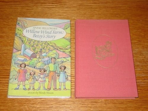 Cover of Willow Wind Farm Betsy's Story