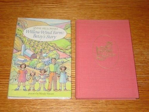 Cover of Willow Wind Farm Betsy's Story